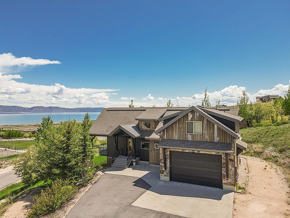 353 Reserve Dr_02_Web