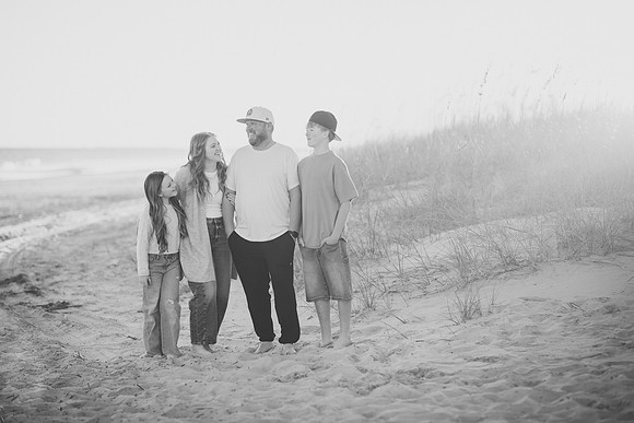 Reederfam2516BW
